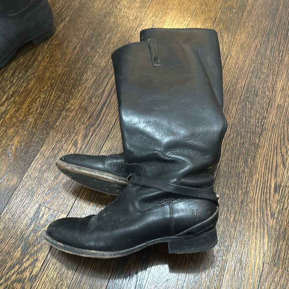 Frye Lindsay black leather boots